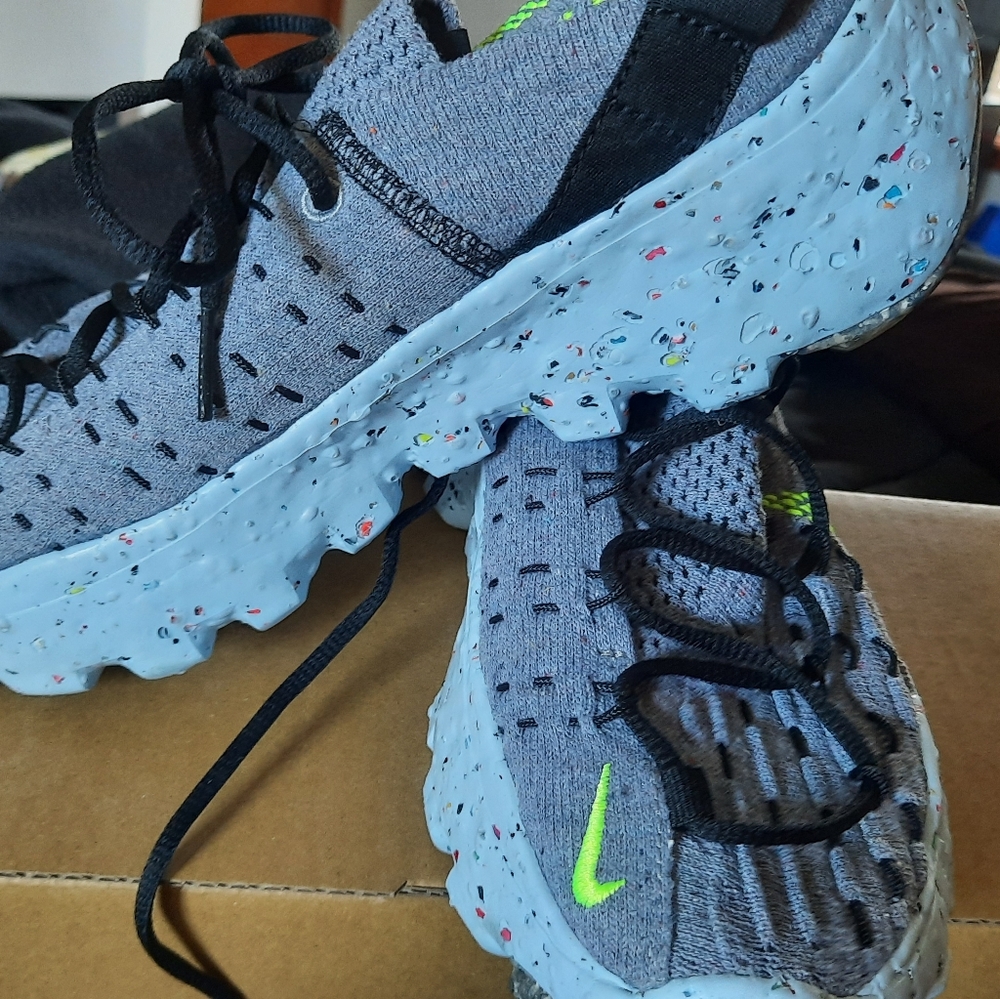 Nike space hippie 04 women's shoes